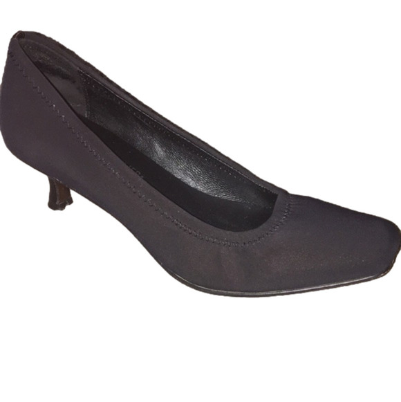 Donald J Pliner Seana Black Fabric Kitten Heels - Picture 1 of 6